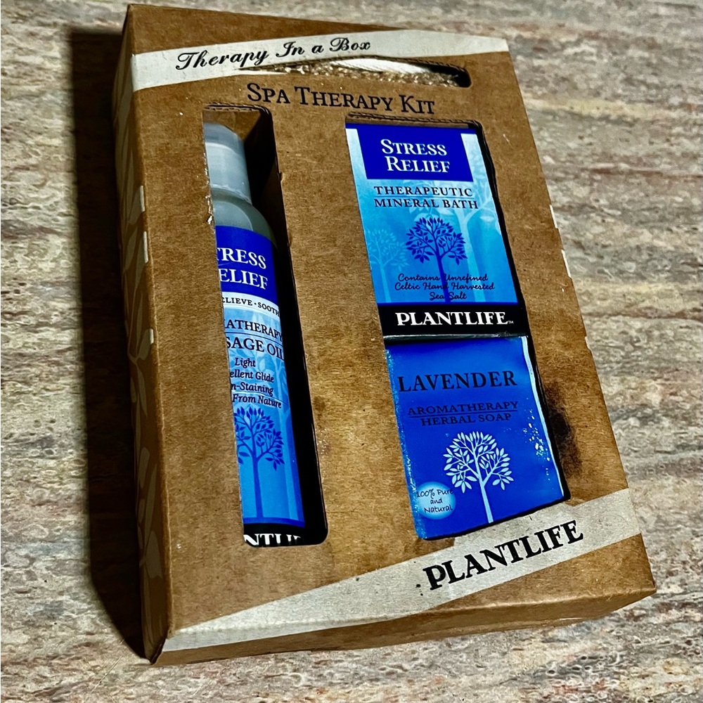 NIB Plantlife Stress Relief Therapy 4-piece Lavender Aromatherapy in a box